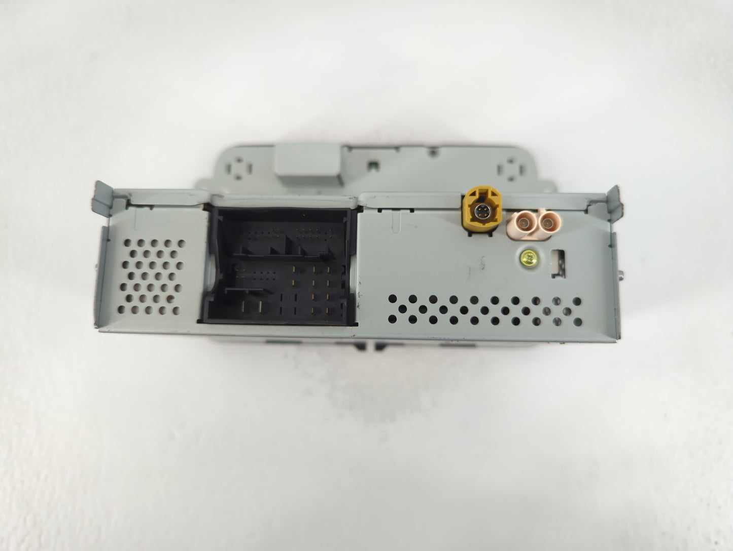 2016 Volkswagen Passat Radio AM FM Cd Player Receiver Replacement P/N:561 035 150 Fits Fits 2013 2014 2015 2017 OEM Used Aut