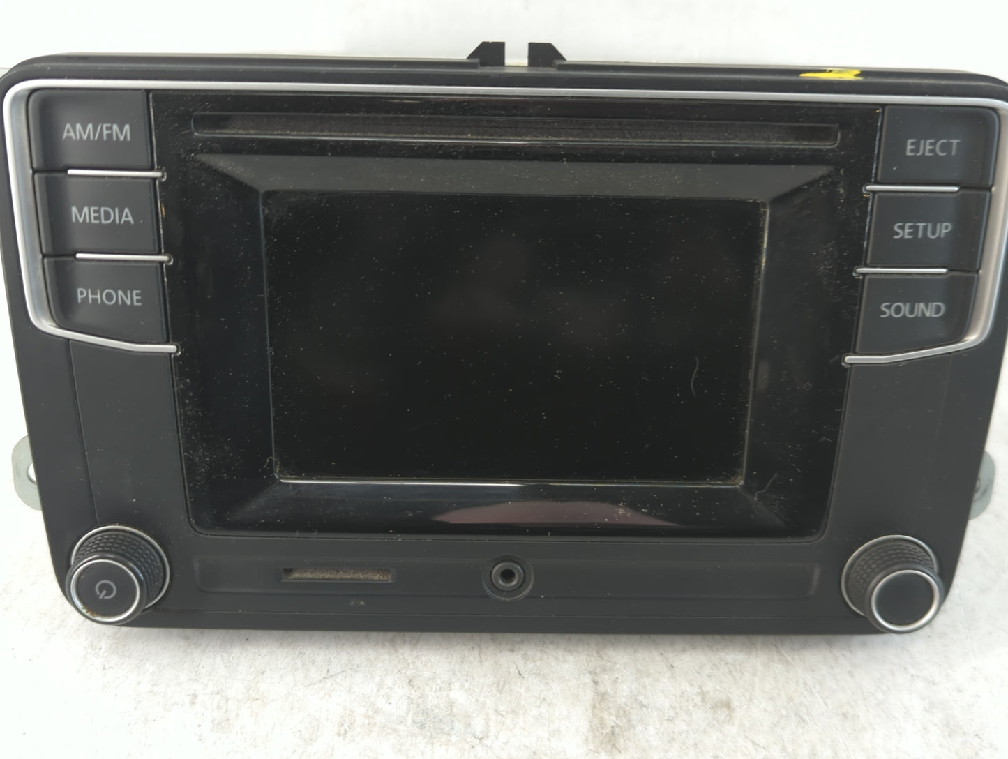 2016 Volkswagen Passat Radio AM FM Cd Player Receiver Replacement P/N:561 035 150 Fits Fits 2013 2014 2015 2017 OEM Used Aut
