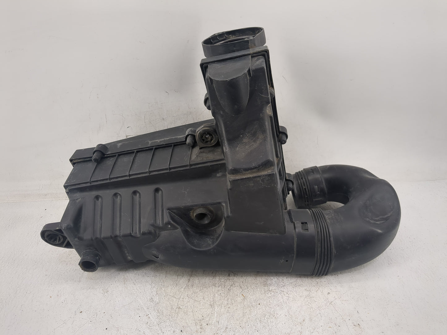 2009-2018 Volkswagen Tiguan Air Cleaner Intake-duct Hose Tube - Oemusedautoparts1.com