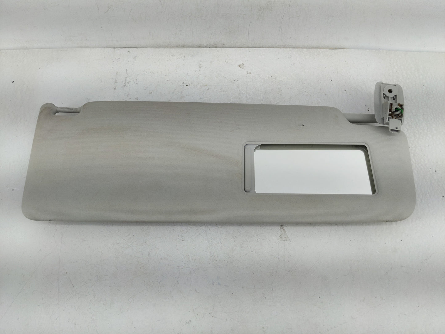 2009-2018 Volkswagen Tiguan Sun Visor Shade Replacement Passenger Right Mirror Fits OEM Used Auto Parts - Oemusedautoparts1.