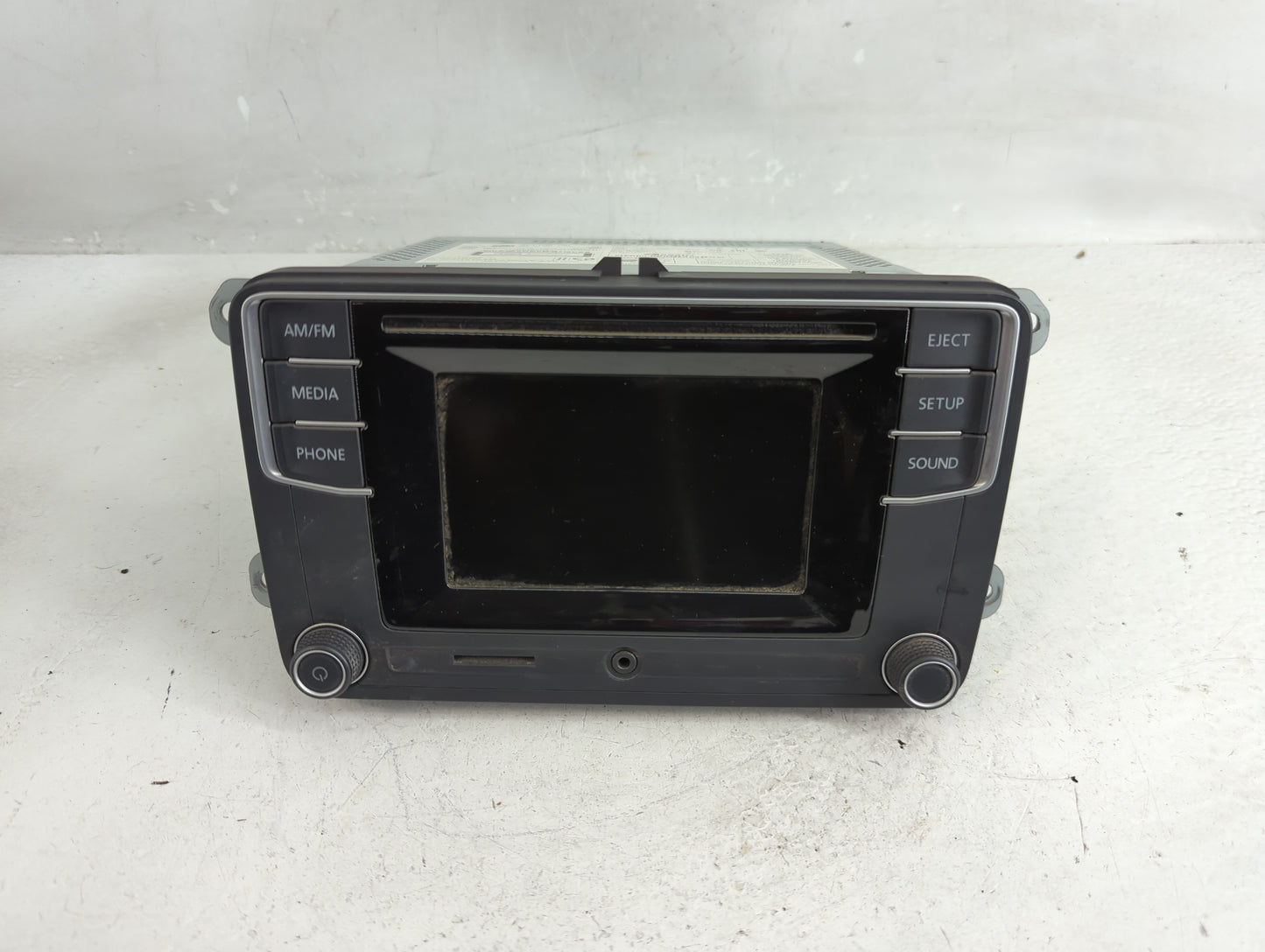 2016 Volkswagen Tiguan Radio AM FM Cd Player Receiver Replacement P/N:561 035 150 Fits Fits 2013 2014 2015 2017 OEM Used Aut