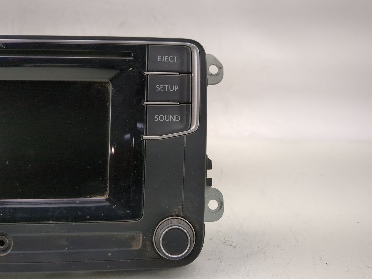 2016 Volkswagen Tiguan Radio AM FM Cd Player Receiver Replacement P/N:561 035 150 Fits Fits 2013 2014 2015 2017 OEM Used Aut