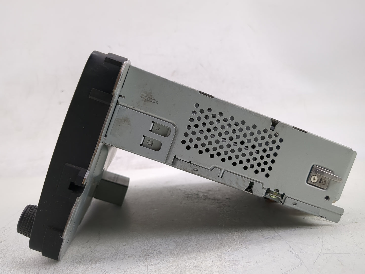 2016 Volkswagen Tiguan Radio AM FM Cd Player Receiver Replacement P/N:561 035 150 Fits Fits 2013 2014 2015 2017 OEM Used Aut