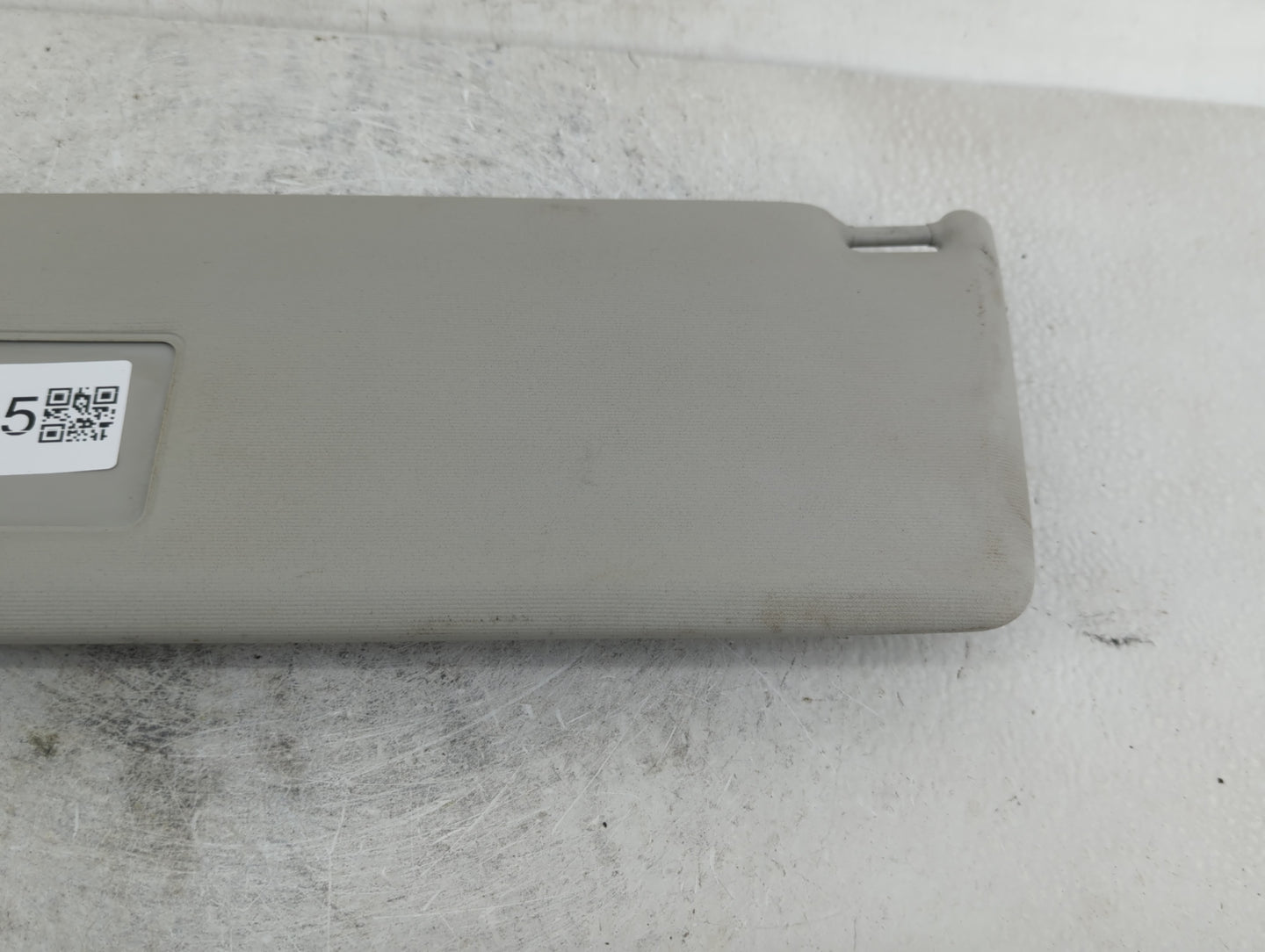 2009-2018 Volkswagen Tiguan Sun Visor Shade Replacement Driver Left Mirror Fits OEM Used Auto Parts - Oemusedautoparts1.com