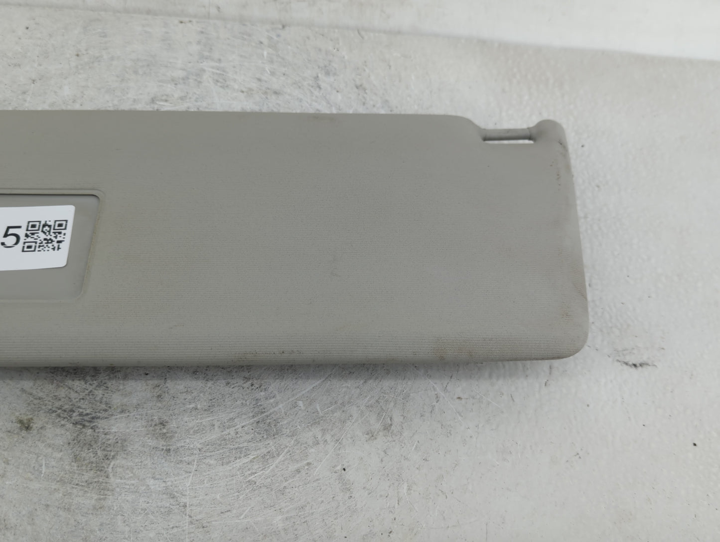 2009-2018 Volkswagen Tiguan Sun Visor Shade Replacement Driver Left Mirror Fits OEM Used Auto Parts - Oemusedautoparts1.com