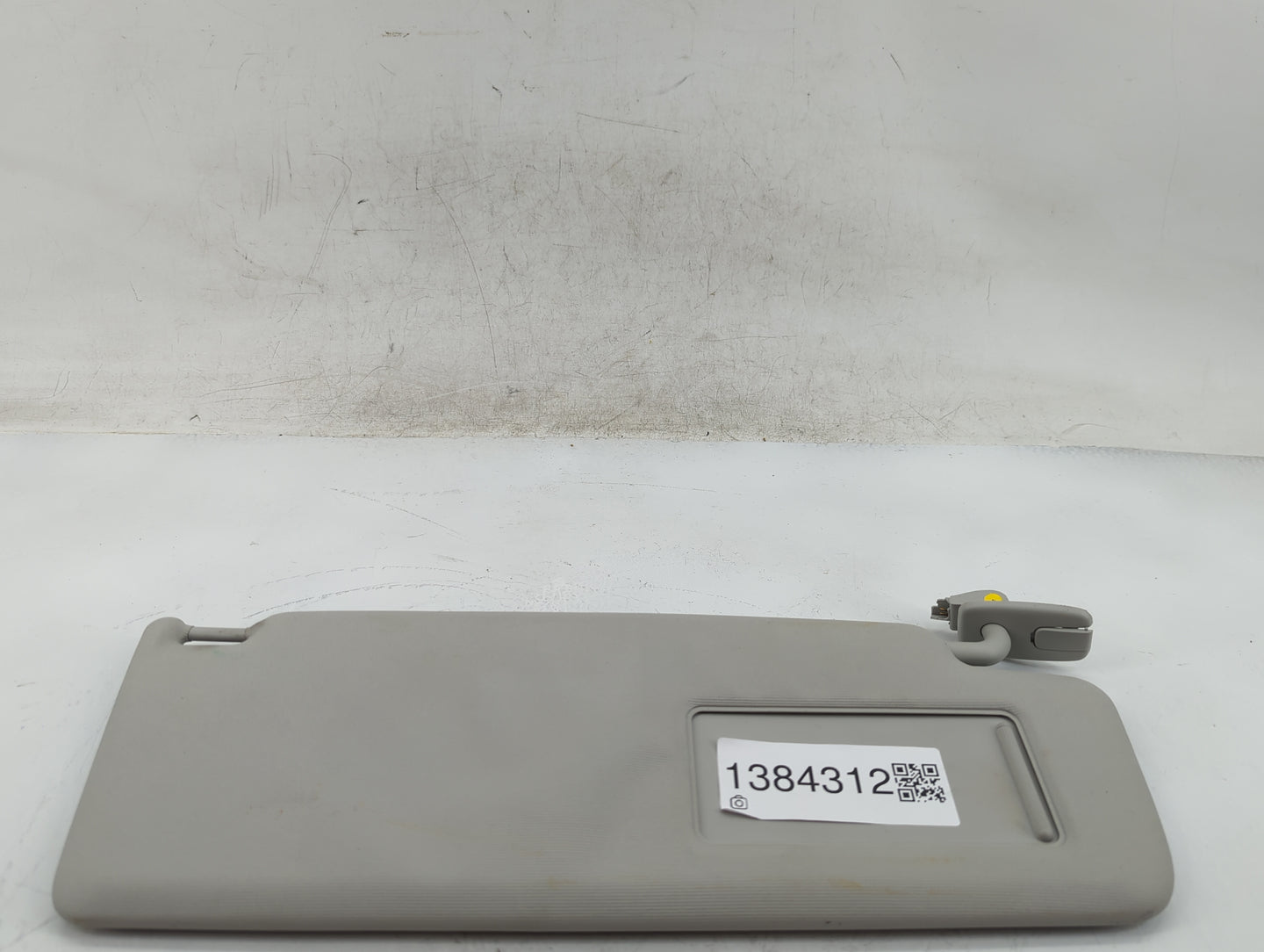 2009-2018 Volkswagen Tiguan Sun Visor Shade Replacement Passenger Right Mirror Fits OEM Used Auto Parts - Oemusedautoparts1.