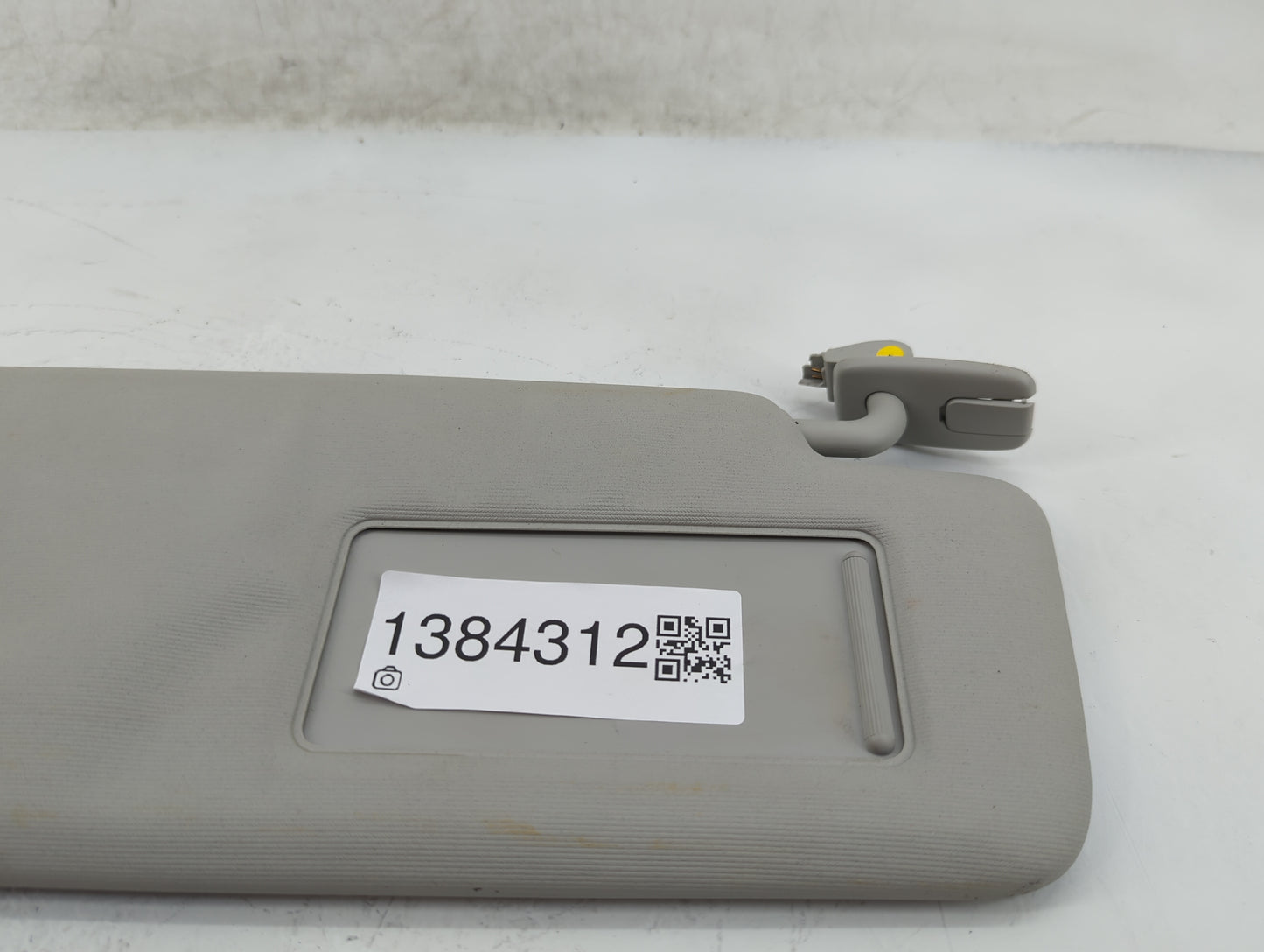 2009-2018 Volkswagen Tiguan Sun Visor Shade Replacement Passenger Right Mirror Fits OEM Used Auto Parts - Oemusedautoparts1.