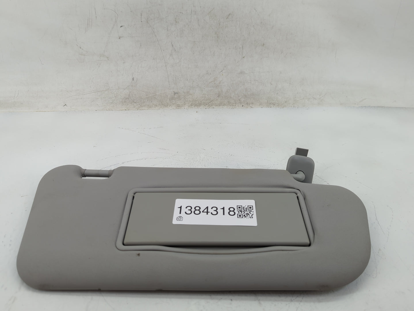 2009-2018 Volkswagen Tiguan Sun Visor Shade Replacement Passenger Right Mirror Fits OEM Used Auto Parts - Oemusedautoparts1.