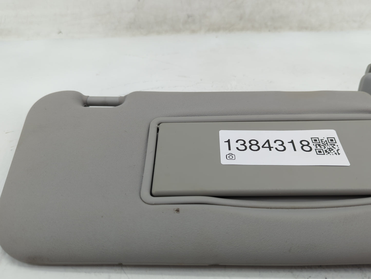 2009-2018 Volkswagen Tiguan Sun Visor Shade Replacement Passenger Right Mirror Fits OEM Used Auto Parts - Oemusedautoparts1.