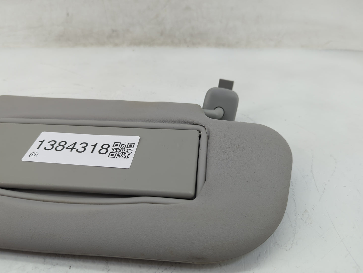 2009-2018 Volkswagen Tiguan Sun Visor Shade Replacement Passenger Right Mirror Fits OEM Used Auto Parts - Oemusedautoparts1.