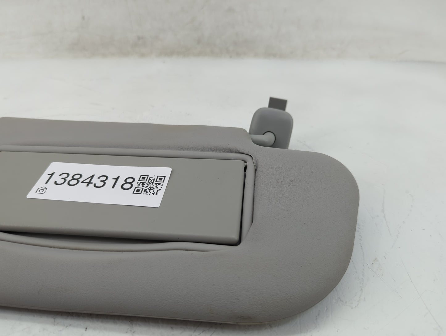 2009-2018 Volkswagen Tiguan Sun Visor Shade Replacement Passenger Right Mirror Fits OEM Used Auto Parts - Oemusedautoparts1.