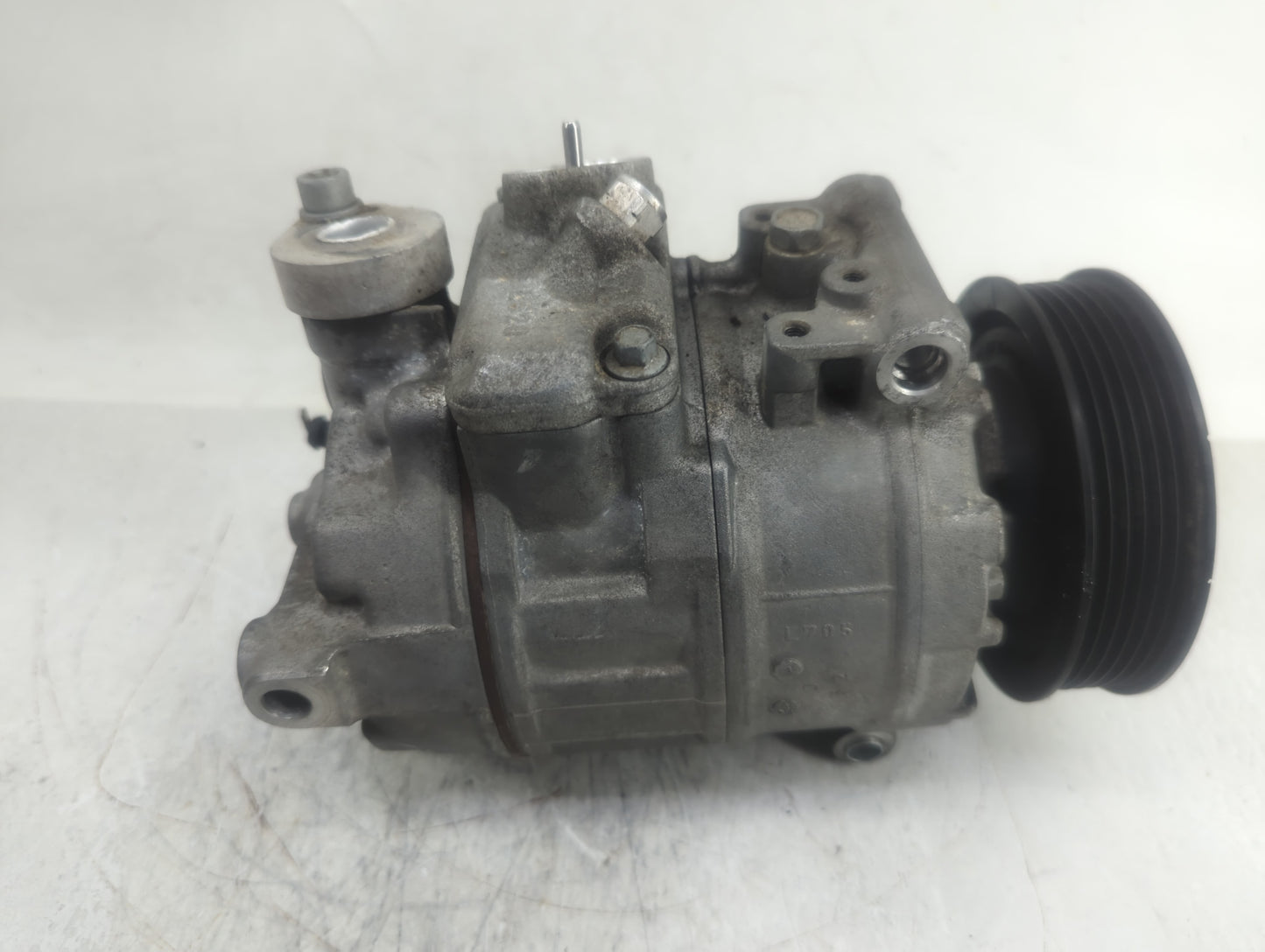 2014-2018 Volkswagen Tiguan Air Conditioning A/c Ac Compressor Oem - Oemusedautoparts1.com