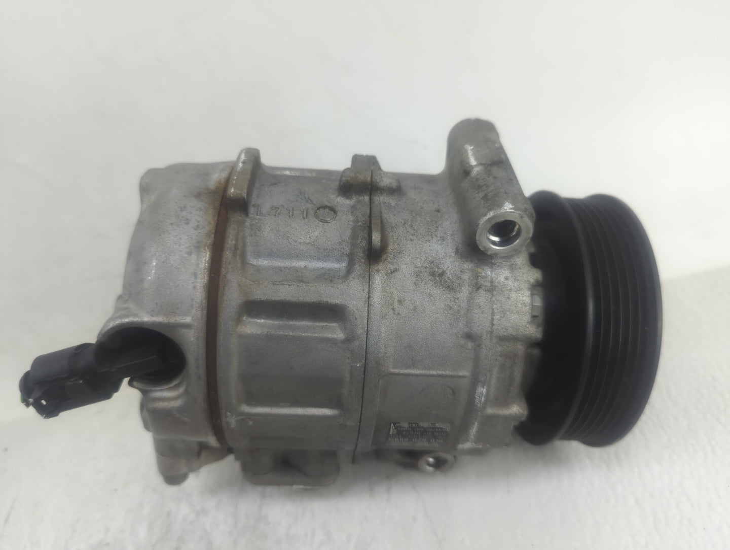 2014-2018 Volkswagen Tiguan Air Conditioning A/c Ac Compressor Oem - Oemusedautoparts1.com