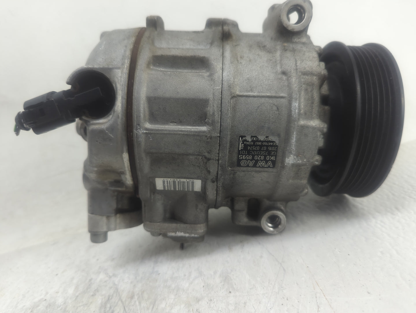 2014-2018 Volkswagen Tiguan Air Conditioning A/c Ac Compressor Oem - Oemusedautoparts1.com