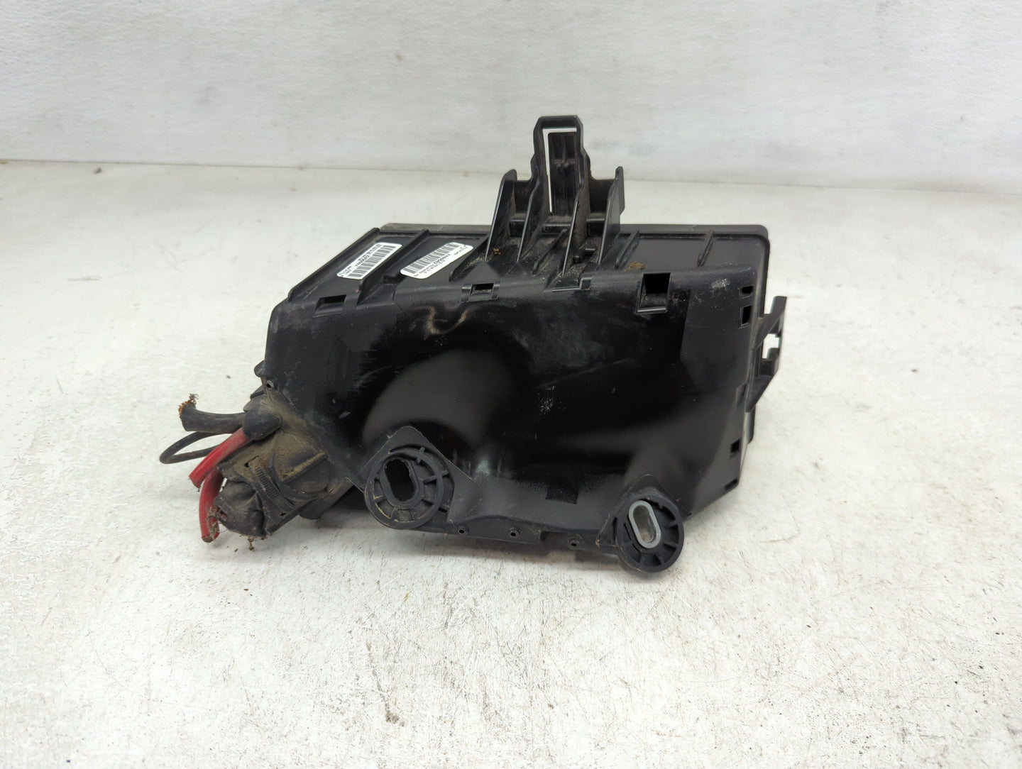 2018-2022 Volkswagen Tiguan Fusebox Fuse Box Panel Relay Module P/N:5Q0 937 132 B 6351-2386 Fits OEM Used Auto Parts - Oemus