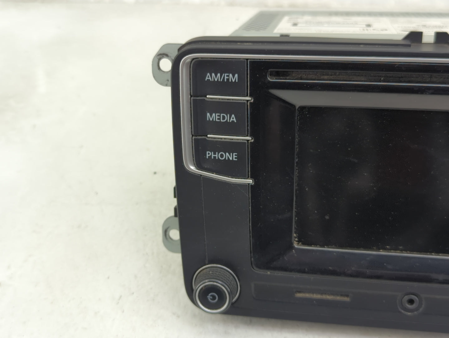2009-2017 Volkswagen Tiguan Radio AM FM Cd Player Receiver Replacement P/N:561035150 L56VW2 Fits OEM Used Auto Parts - Oemus