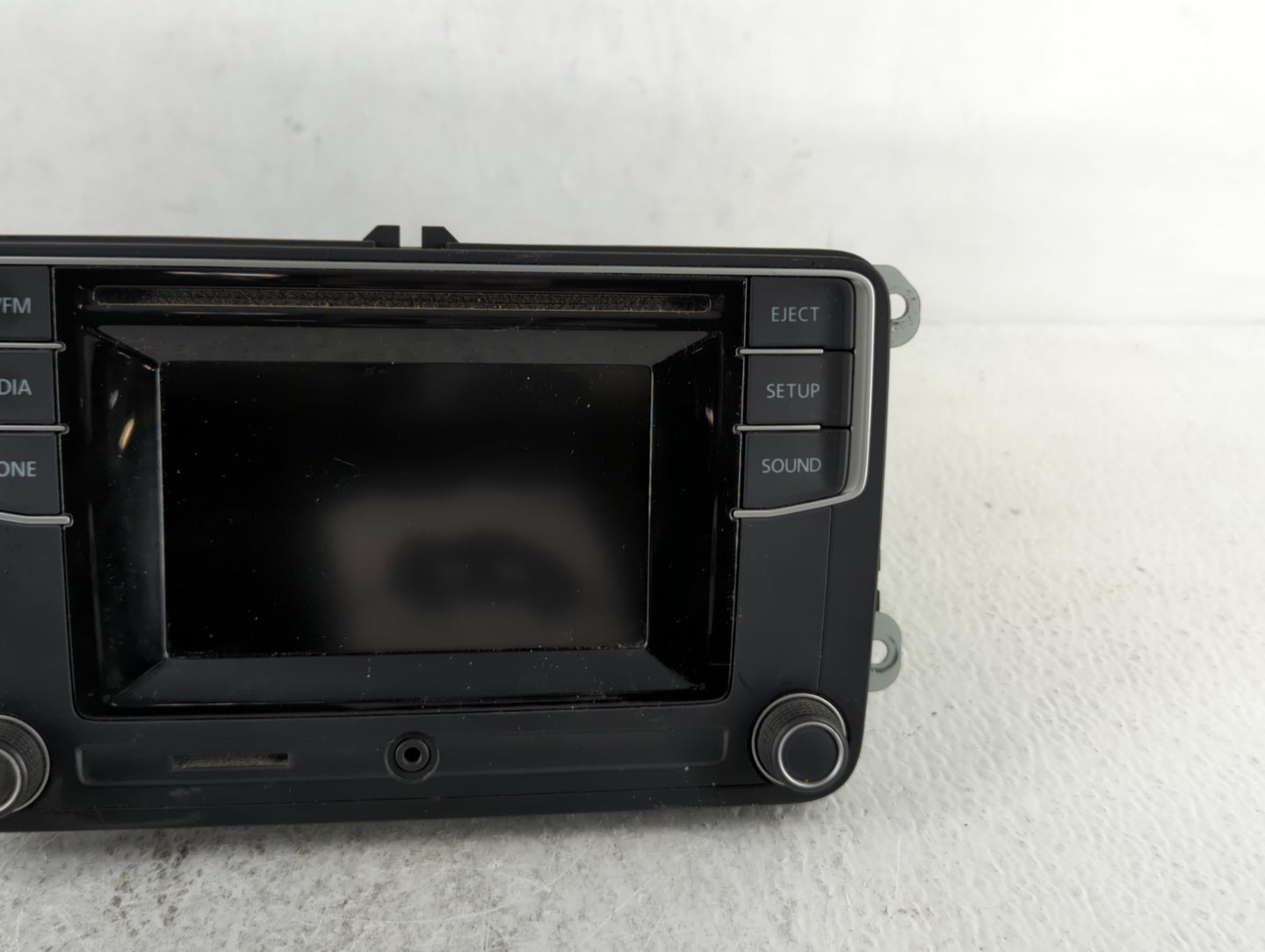 2016 Volkswagen Tiguan Radio AM FM Cd Player Receiver Replacement P/N:561 035 150 A 5C0 035 200, 561 035 150 Fits Fits 2017 