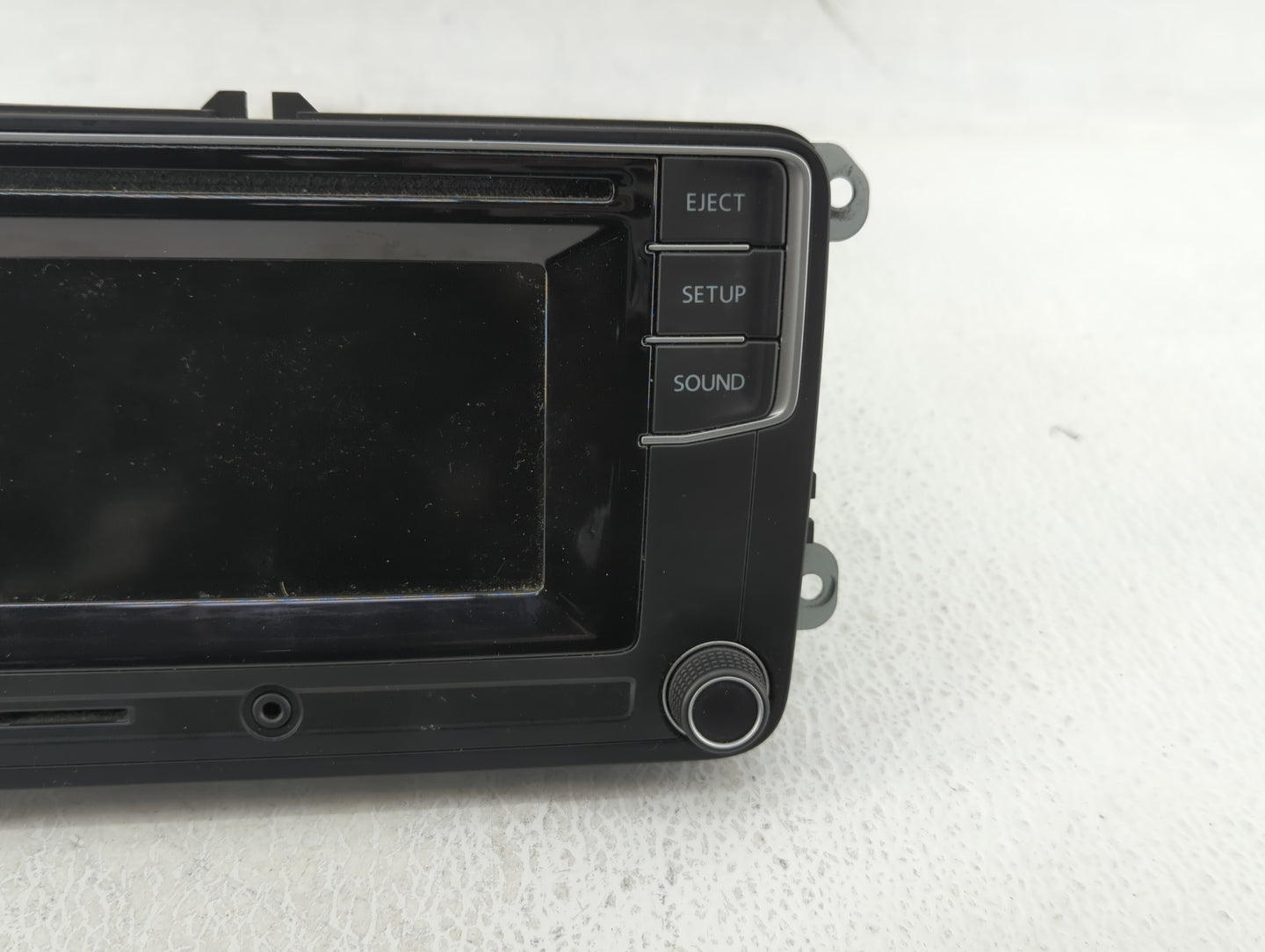 Volkswagen Tiguan Am Fm Cd Player Radio Receiver - Oemusedautoparts1.com