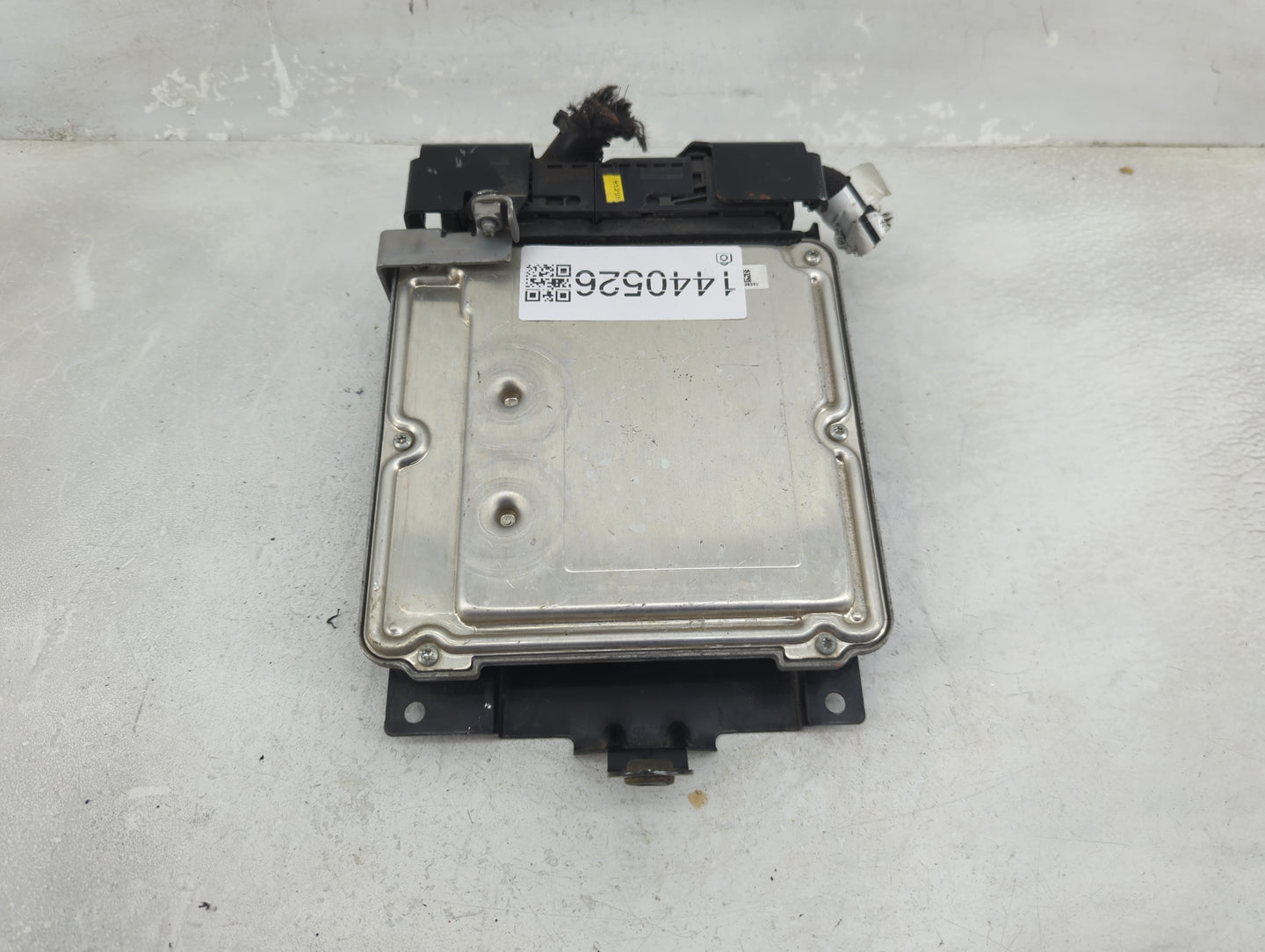 2015-2016 Volkswagen Touareg PCM Engine Control Computer ECU ECM PCU OEM P/N:7P0907565A Fits Fits 2015 2016 OEM Used Auto Pa