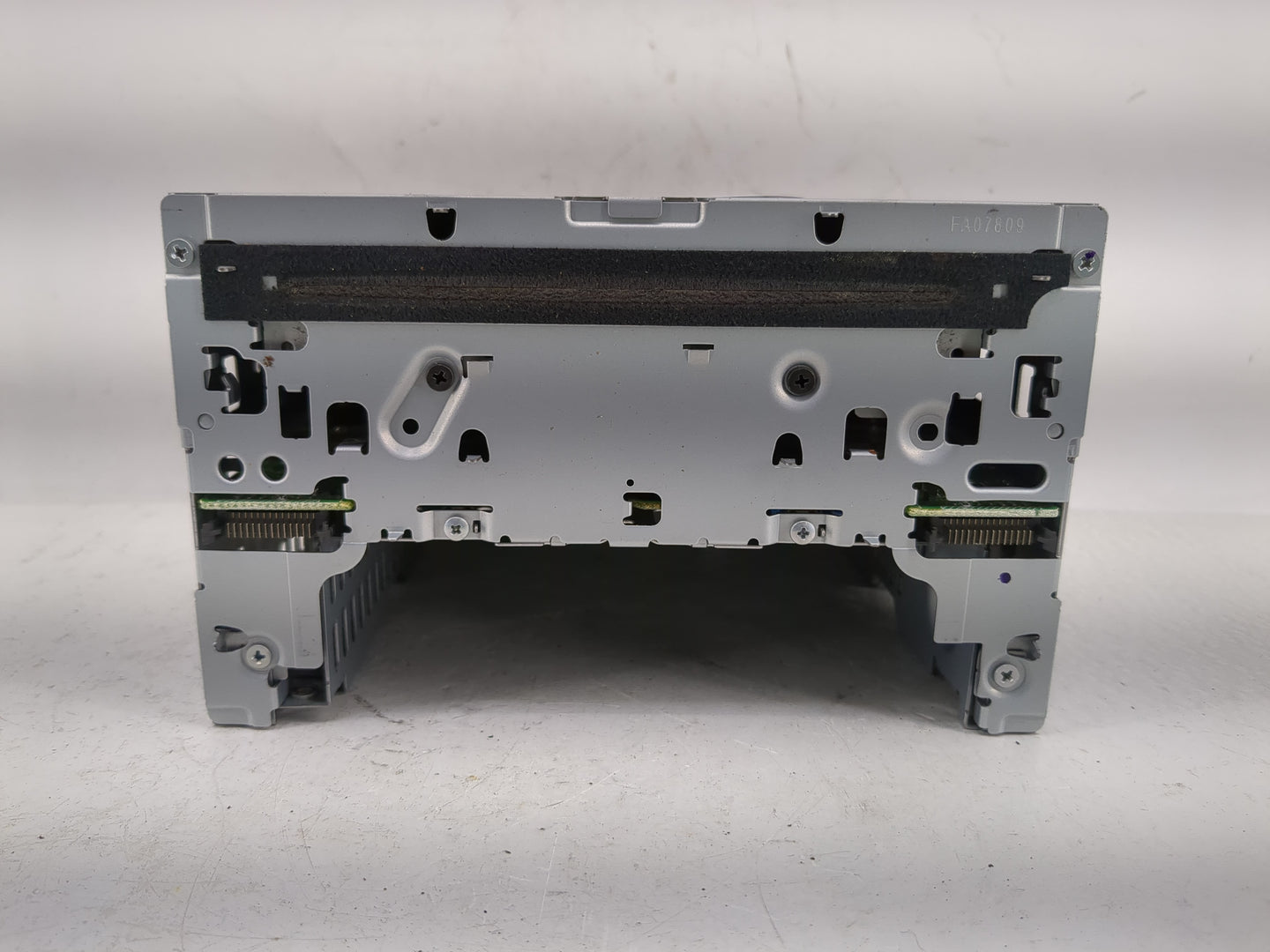 2016-2018 Volvo S60 Radio AM FM Cd Player Receiver Replacement P/N:CQ-JM4561AK Fits Fits 2016 2017 2018 OEM Used Auto Parts 