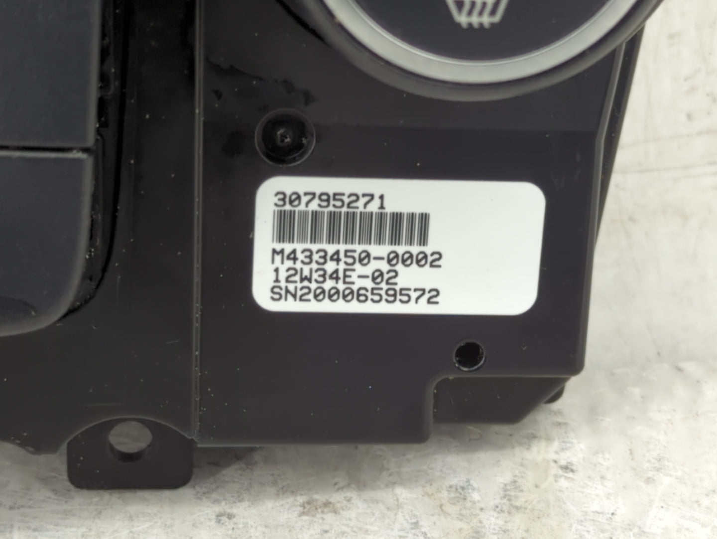 2016 Volvo S60 Climate Control Module Temperature AC/Heater Replacement P/N:30795271 Fits OEM Used Auto Parts - Oemusedautop
