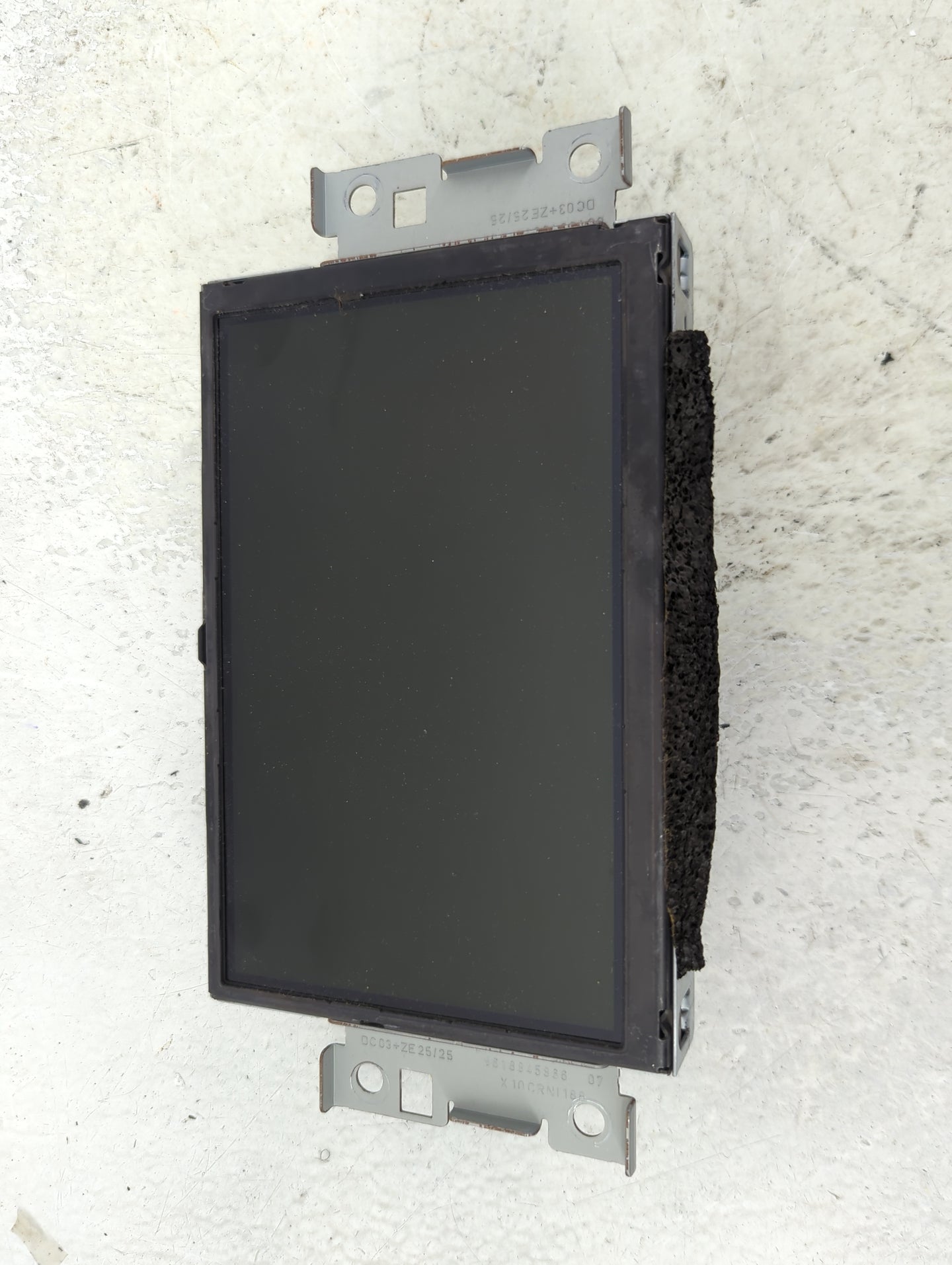 2015-2018 Volvo S60 Information Display Screen 1494712 - Oemusedautoparts1.com