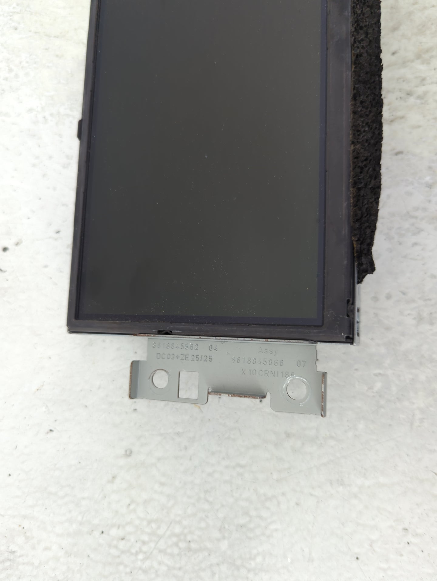 2015-2018 Volvo S60 Information Display Screen 1494712 - Oemusedautoparts1.com