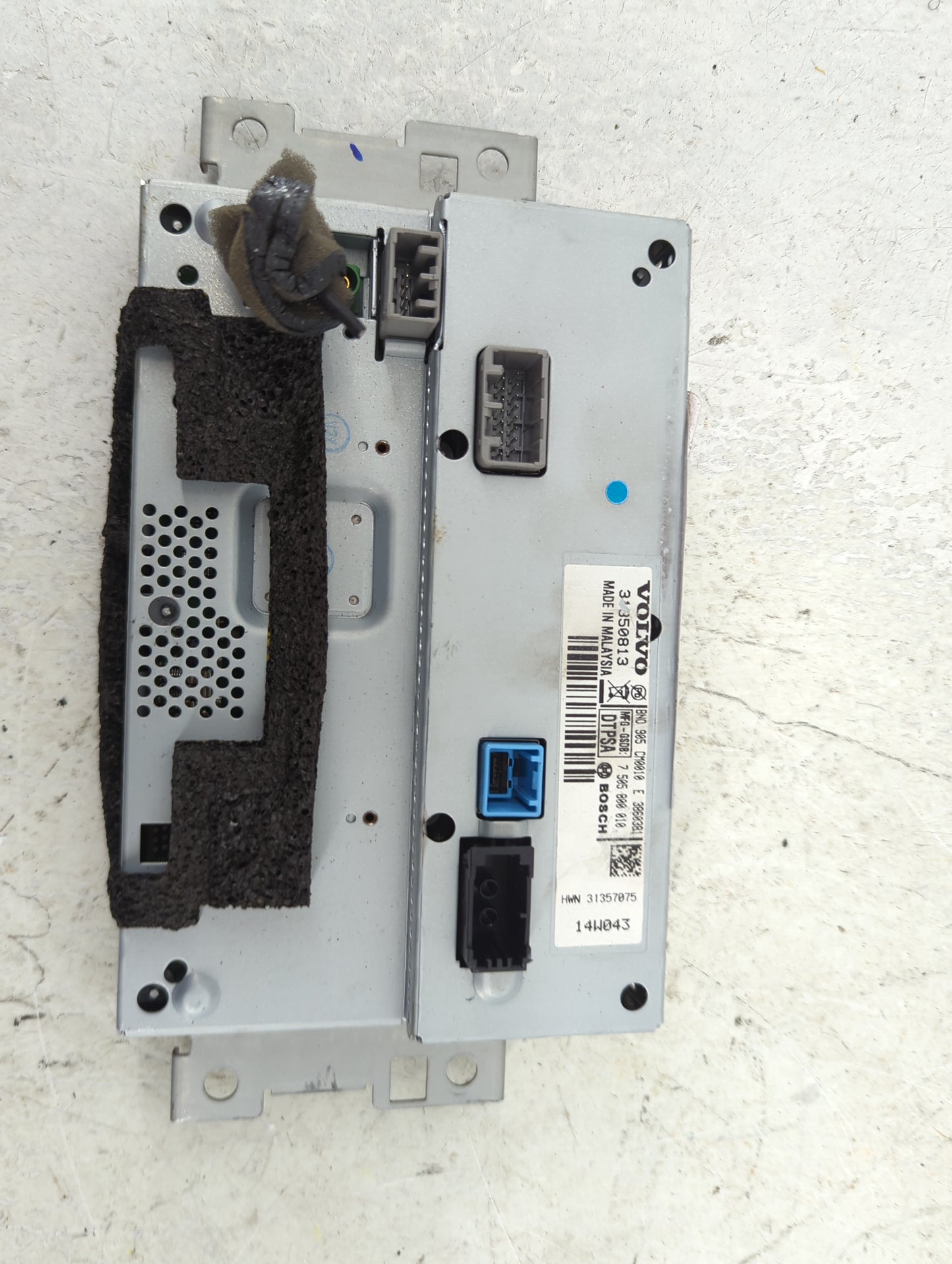 2015-2018 Volvo S60 Information Display Screen 1494712 - Oemusedautoparts1.com