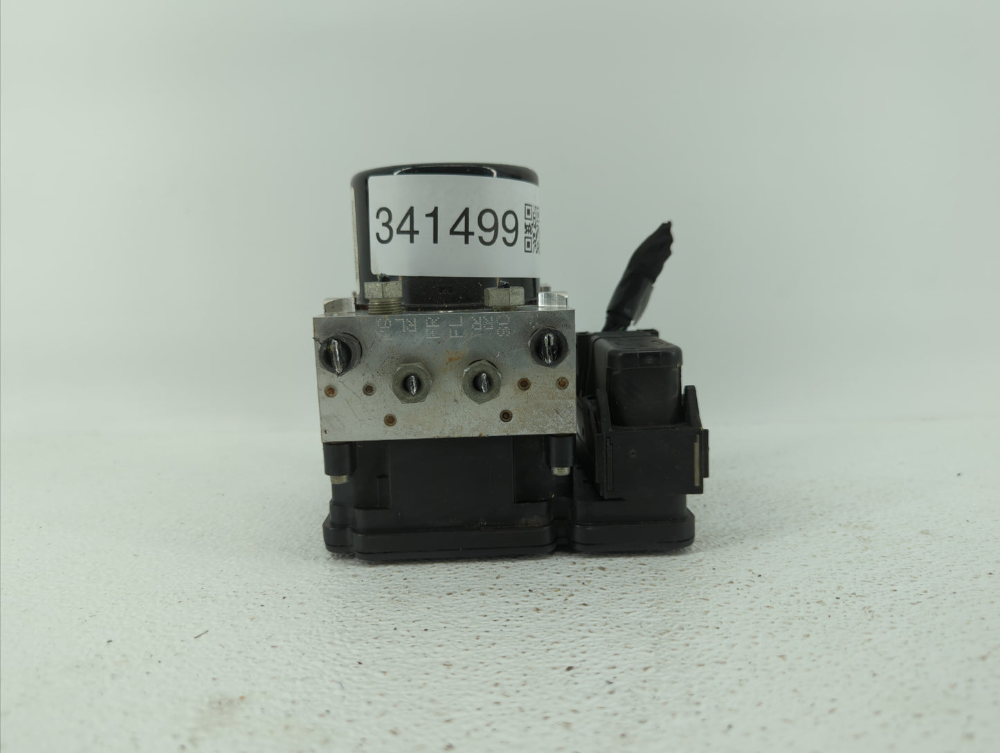 2015-2018 Volvo S60 ABS Pump Control Module Replacement P/N:P31423348 P31400544 Fits Fits 2015 2016 2017 2018 OEM Used Auto 
