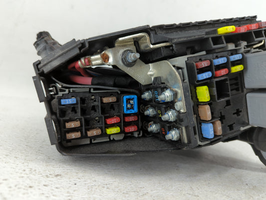 2014-2018 Volvo S60 Fusebox Fuse Box Panel Relay Module P/N:6G9T-14A067-CA Fits Fits 2012 2014 2015 2016 2017 2018 OEM Used Auto Parts