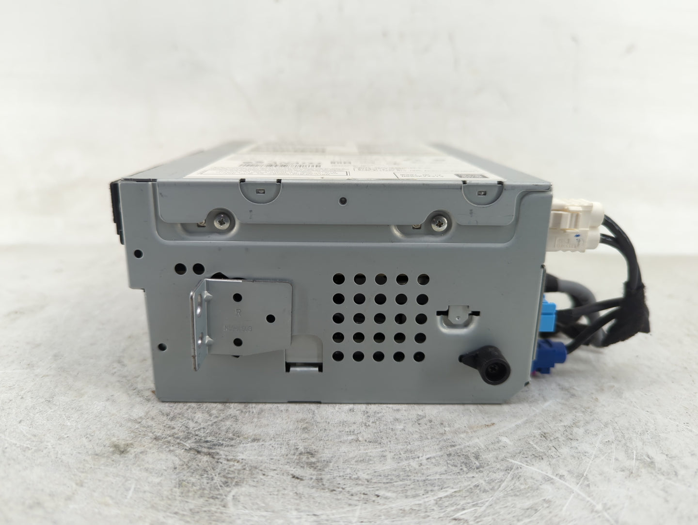 2016-2018 Volvo V60 Radio AM FM Cd Player Receiver Replacement P/N:31466882 AA Fits Fits 2015 2016 2017 2018 OEM Used Auto P