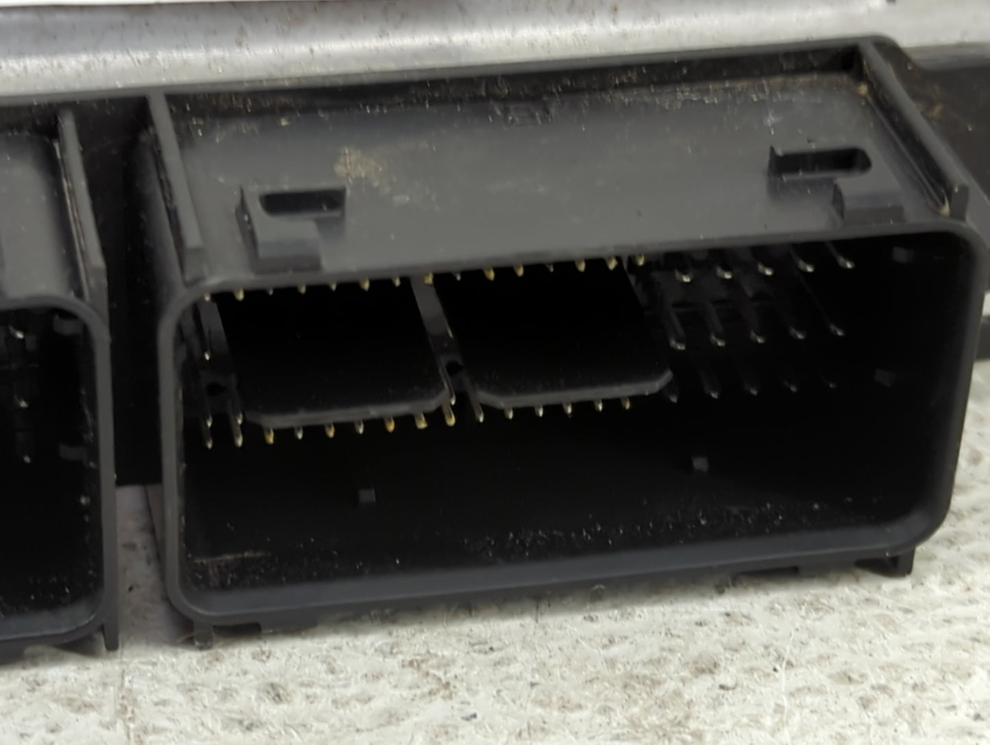 2015-2018 Volvo V60 PCM Engine Control Computer ECU ECM PCU OEM P/N:31459244 MB279700-9622 Fits Fits 2015 2016 2017 2018 201