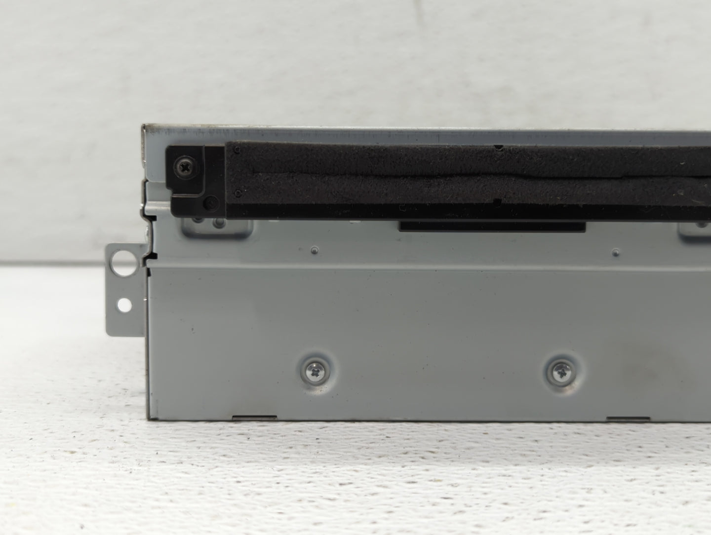 2016-2018 Volvo V60 Am Fm Cd Player Radio Receiver - Oemusedautoparts1.com