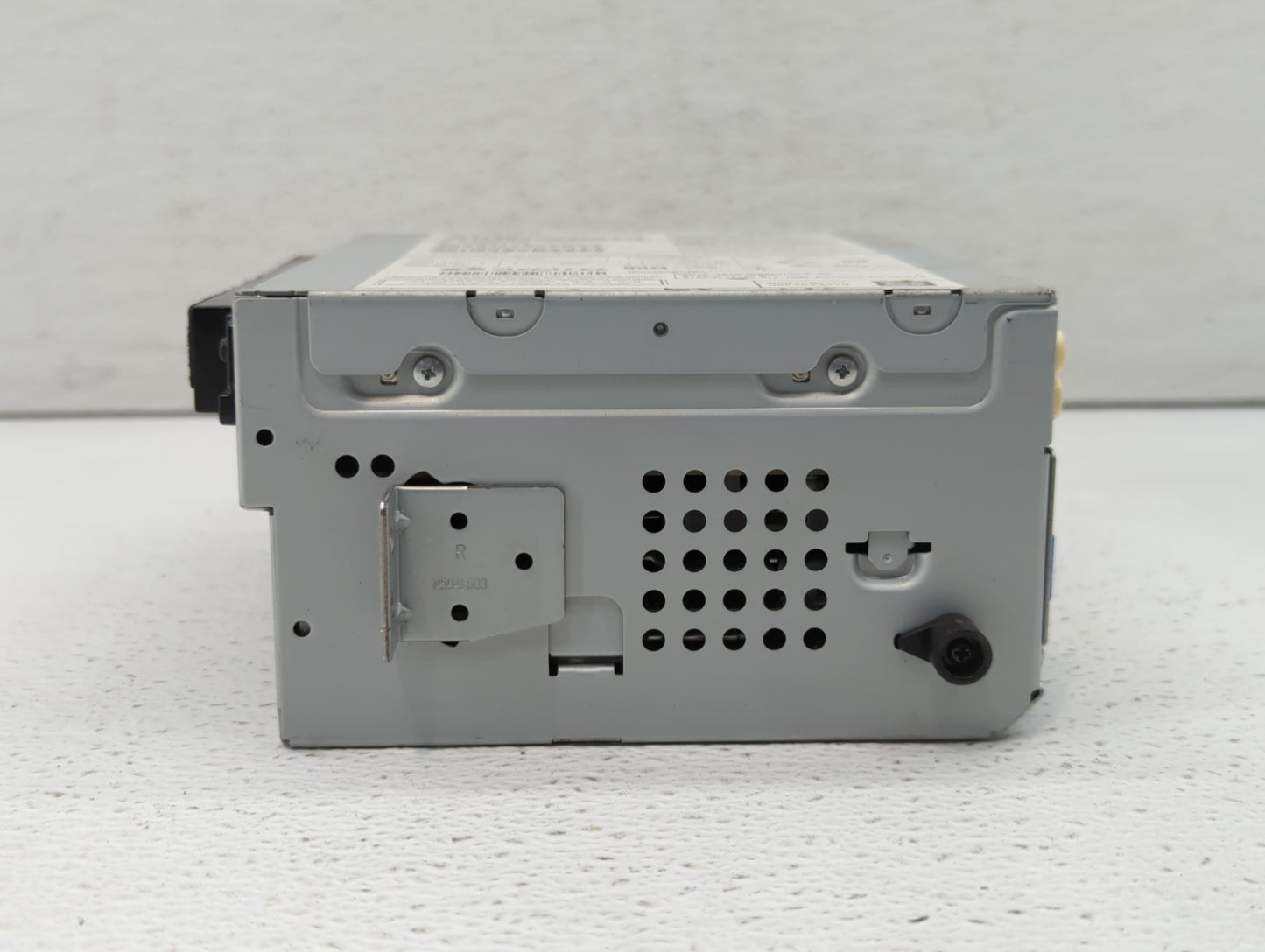 2016-2018 Volvo V60 Am Fm Cd Player Radio Receiver - Oemusedautoparts1.com