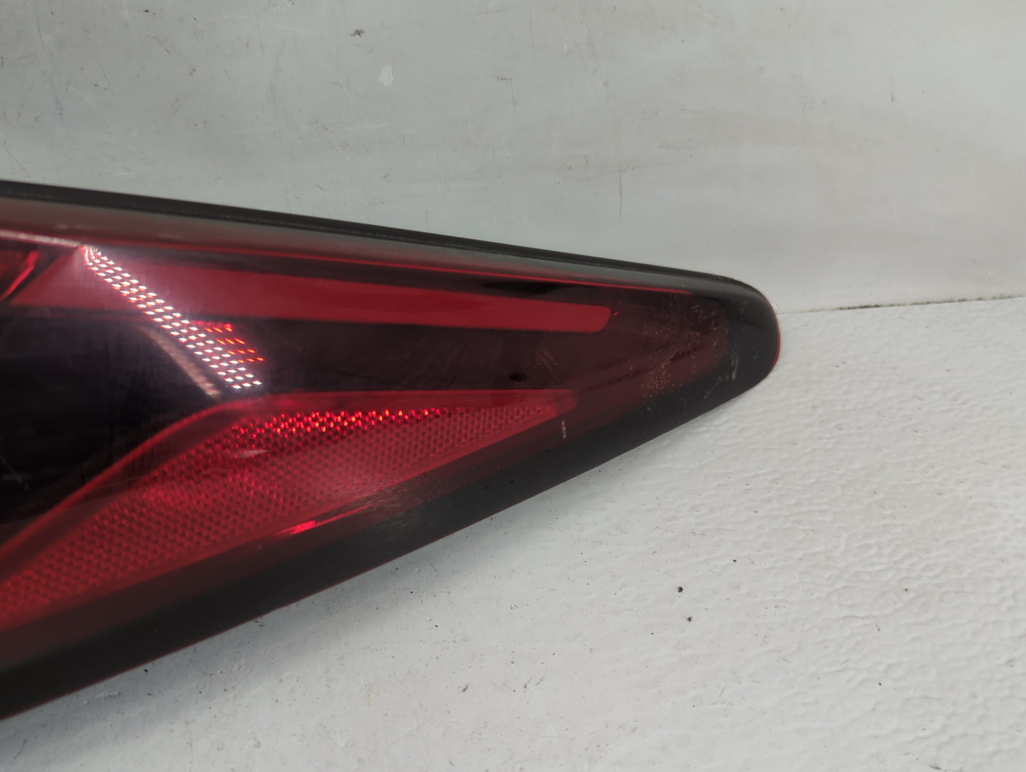 2016 Volvo Xc60 Tail Light Assembly Passenger Right OEM Fits OEM Used Auto Parts - Oemusedautoparts1.com