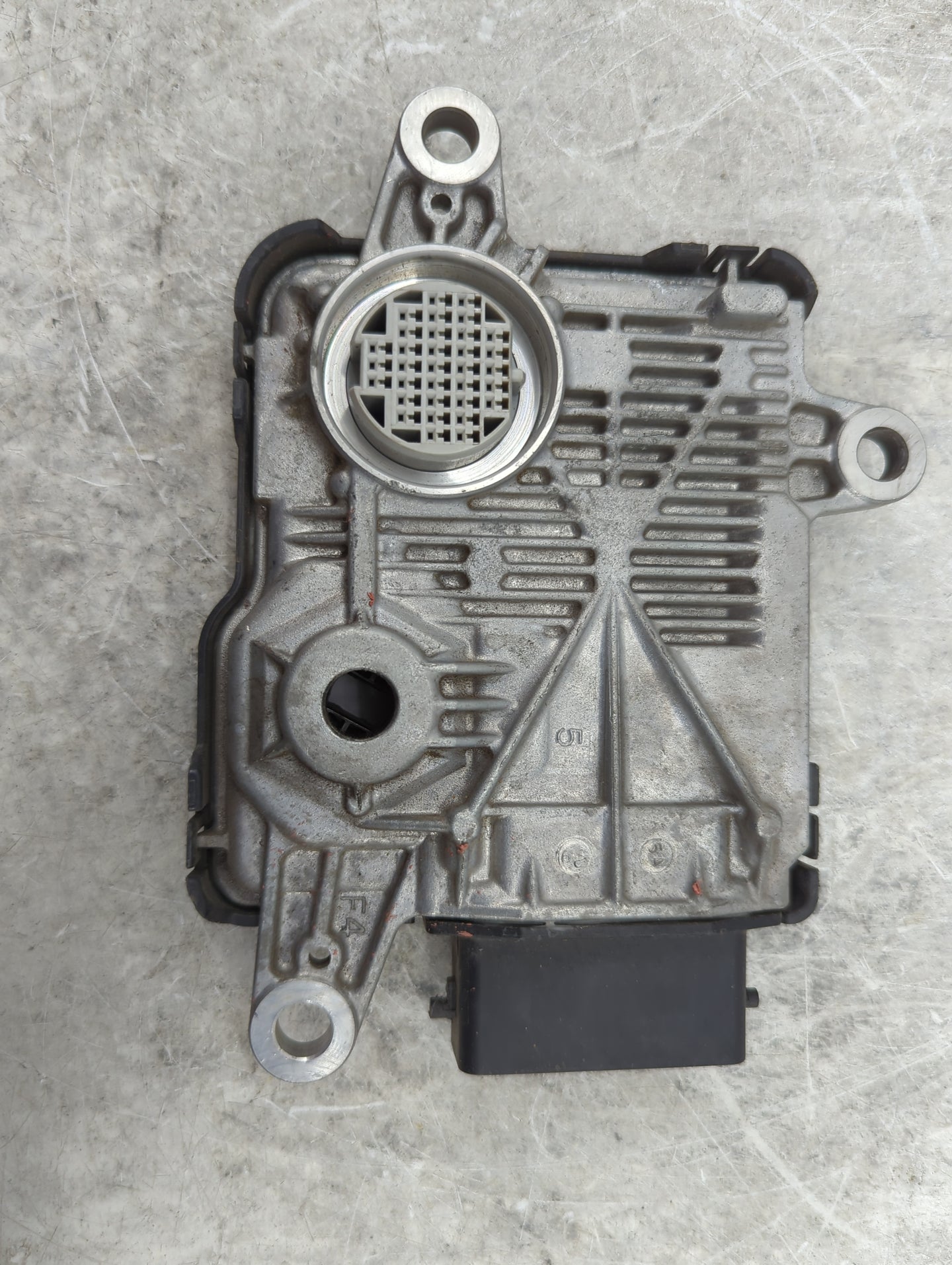 2016-2017 Volvo Xc60 Transmission Control Module Tcu Tcm - Oemusedautoparts1.com