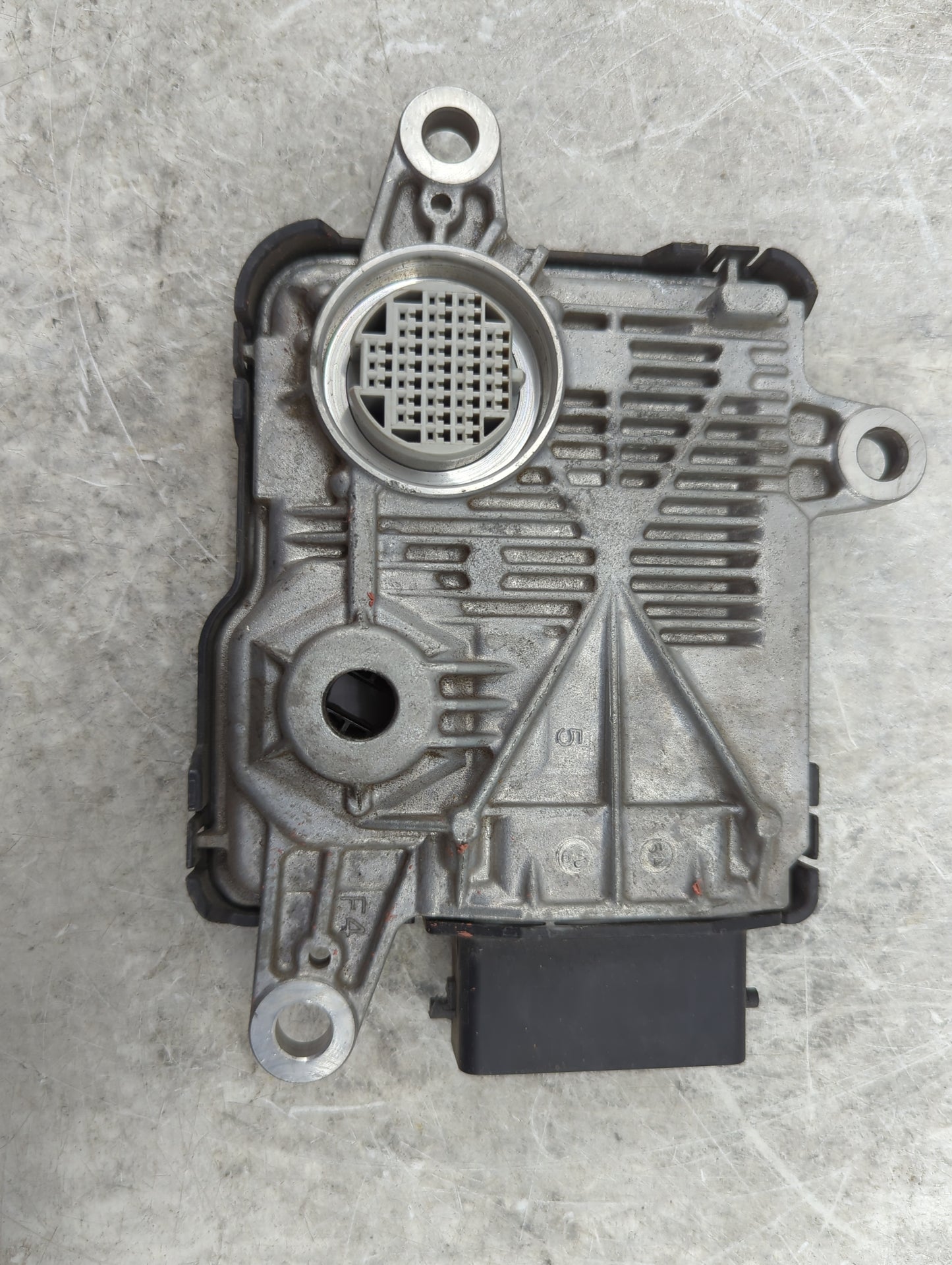 2016-2017 Volvo Xc60 Transmission Control Module Tcu Tcm - Oemusedautoparts1.com