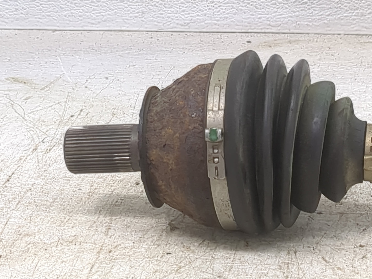 2008-2016 Volvo Xc70 Axle Shaft Front Driver Cv C/v 1428388 - Oemusedautoparts1.com