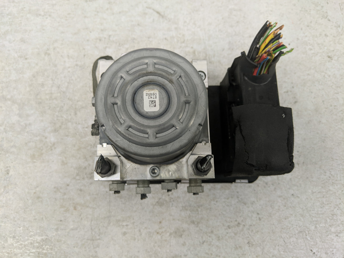2016-2017 Volvo Xc90 ABS Pump Control Module Replacement P/N:P31445475 Fits Fits 2016 2017 OEM Used Auto Parts - Oemusedauto