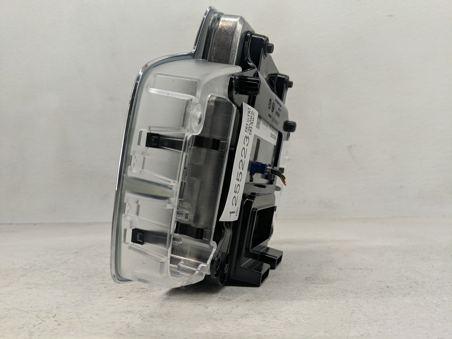 2016 Volvo Xc90 Radio AM FM Cd Player Receiver Replacement P/N:SPA00083703 Fits OEM Used Auto Parts - Oemusedautoparts1.com