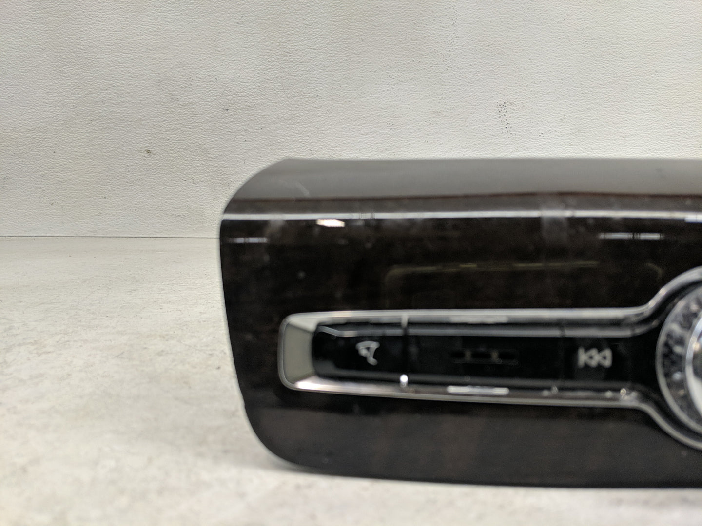 2016 Volvo Xc90 Radio AM FM Cd Player Receiver Replacement P/N:P31346789 Fits OEM Used Auto Parts - Oemusedautoparts1.com