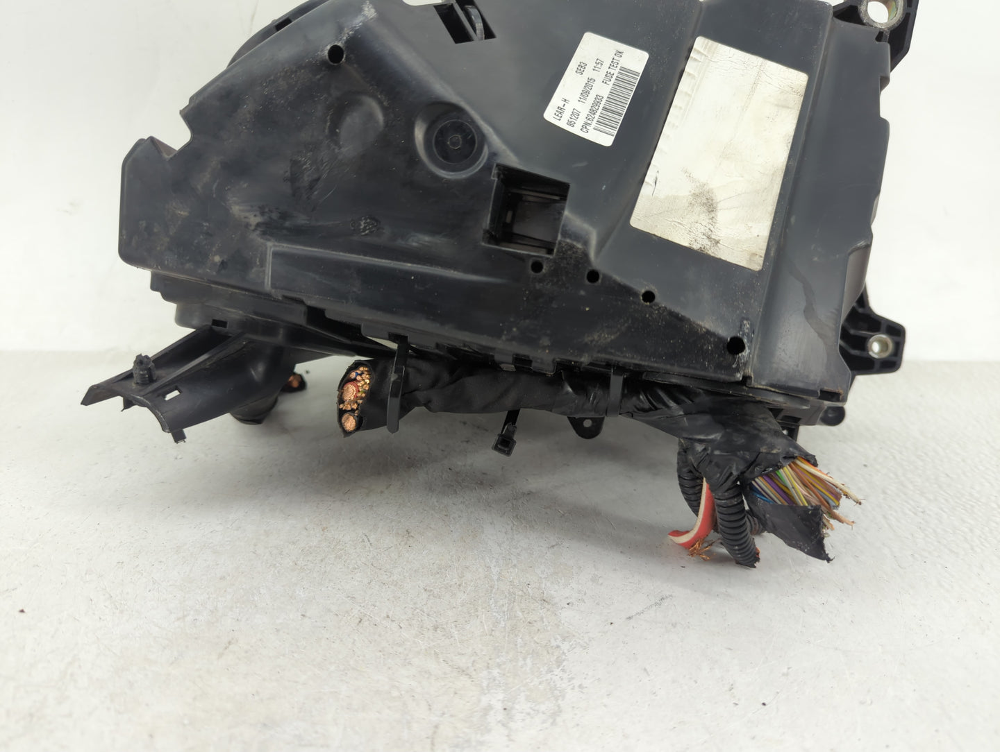 2016-2021 Volvo Xc90 Fusebox Fuse Box Panel Relay Module P/N:624829933 Fits Fits 2016 2017 2018 2019 2020 2021 OEM Used Auto