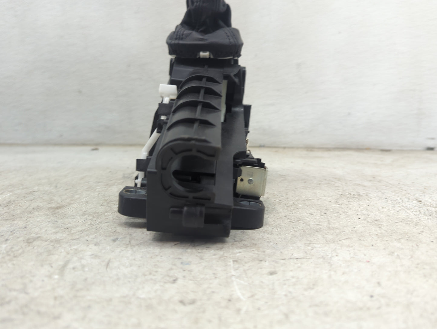 2016 Volvo Xc90 Floor Console Assembly Shifter - Oemusedautoparts1.com
