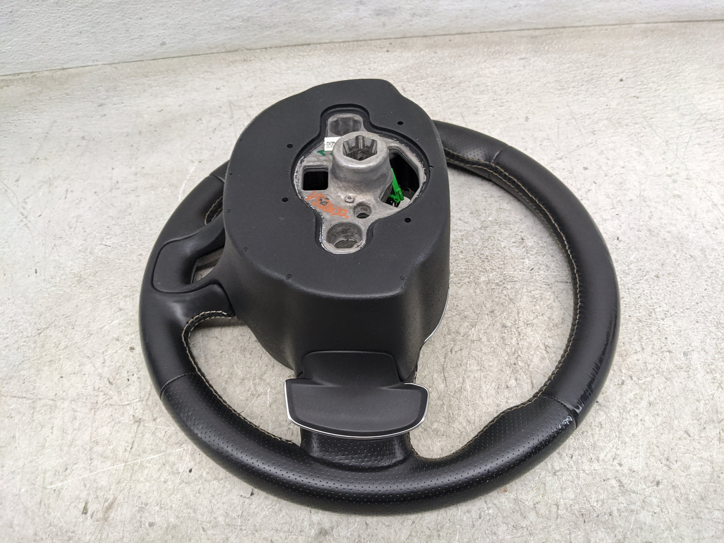 2016 Volvo Xc90 Steering Wheel Oem Black - Oemusedautoparts1.com