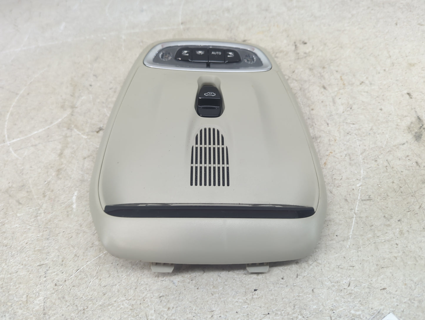 2016-2021 Volvo Xc90 Overhead Roof Console Beige 1482720 - Oemusedautoparts1.com