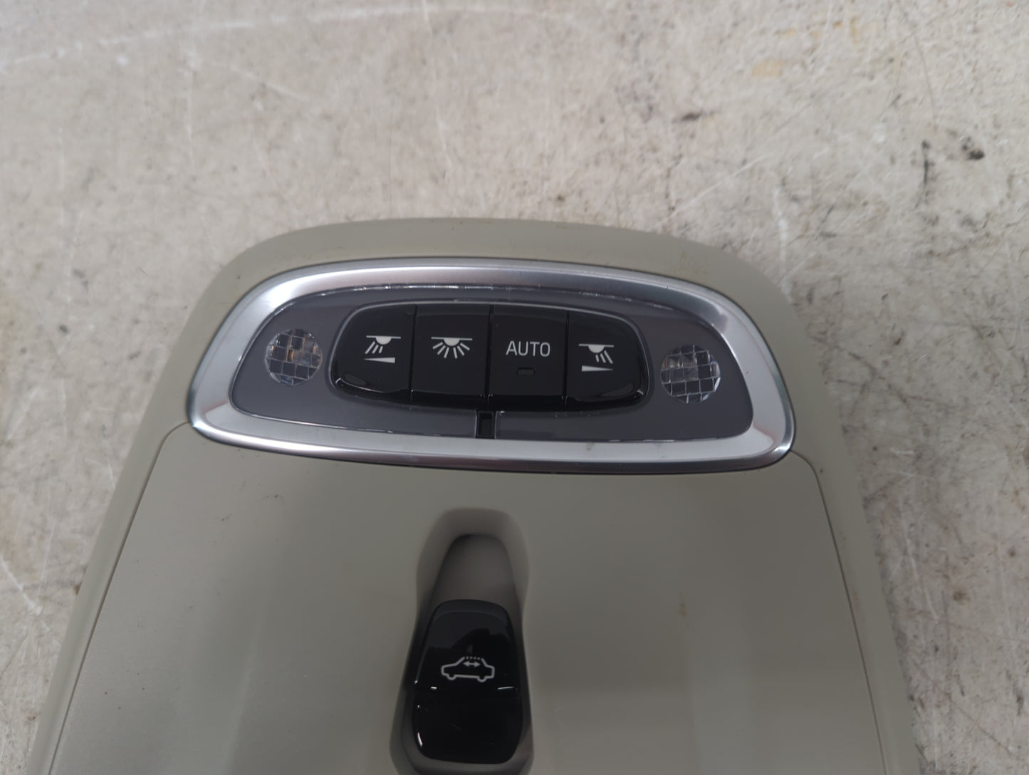 2016-2021 Volvo Xc90 Overhead Roof Console Beige 1482720 - Oemusedautoparts1.com