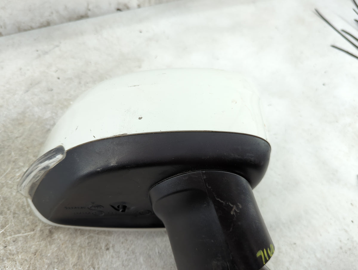 2016-2017 Volvo Xc90 Passenger Side View Mirror - Right Door Mirror OEM Used - Oemusedautoparts1.com