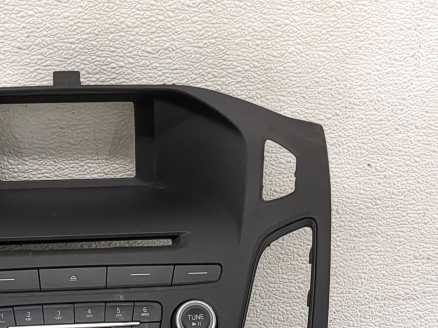 2015-2018 Ford Focus Radio Control Panel Black 1468434 - Oemusedautoparts1.com