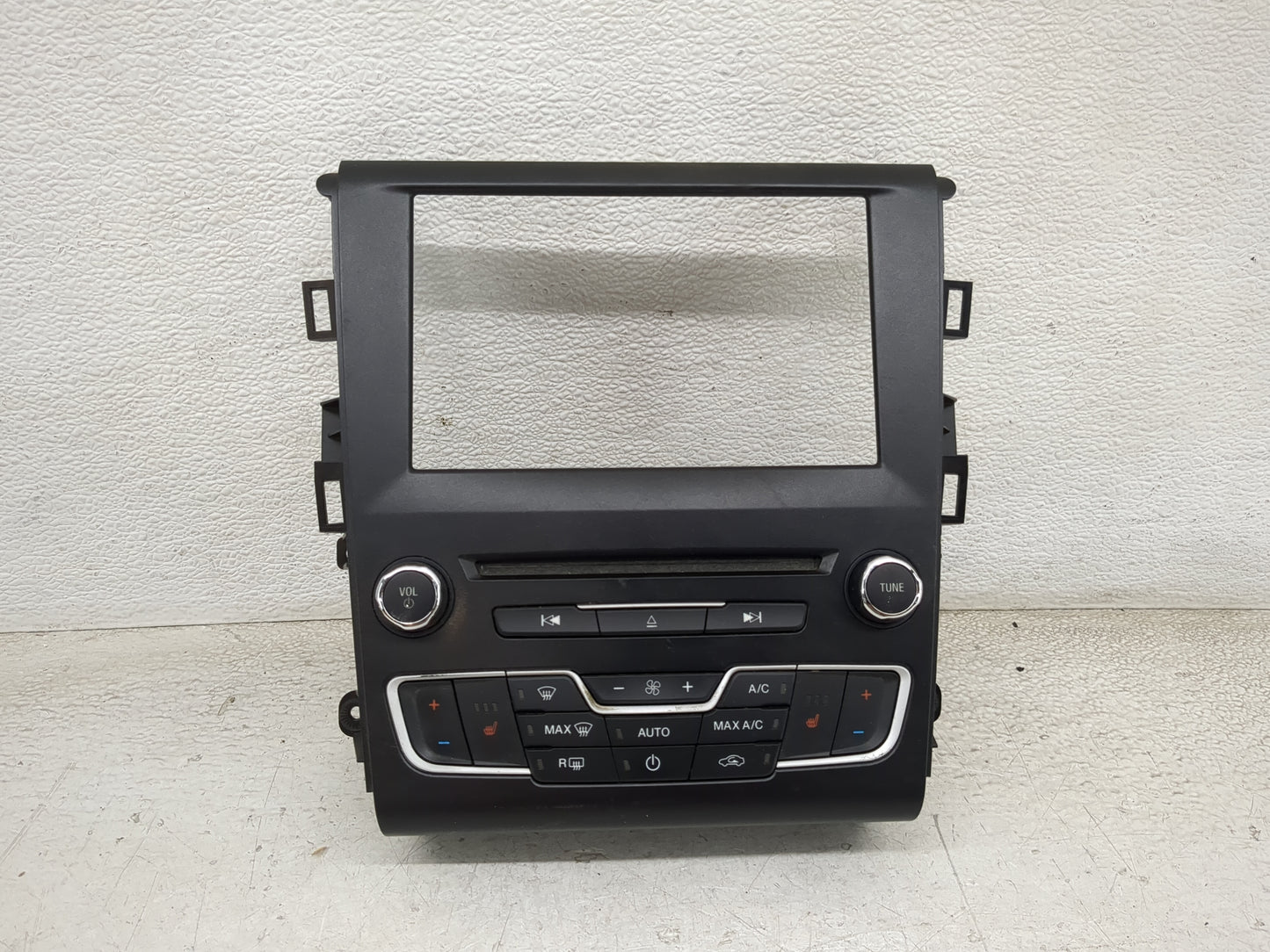 2016-2020 Ford Fusion Radio Control Panel 1468178 - Oemusedautoparts1.com
