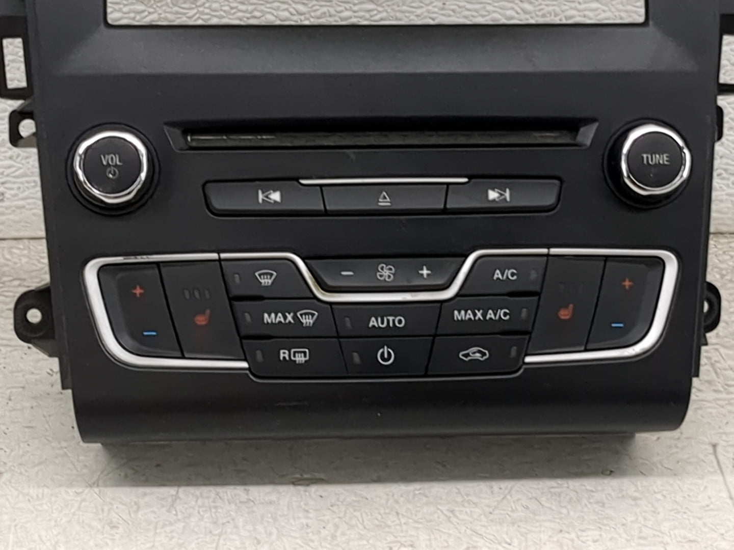 2016-2020 Ford Fusion Radio Control Panel 1468178 - Oemusedautoparts1.com